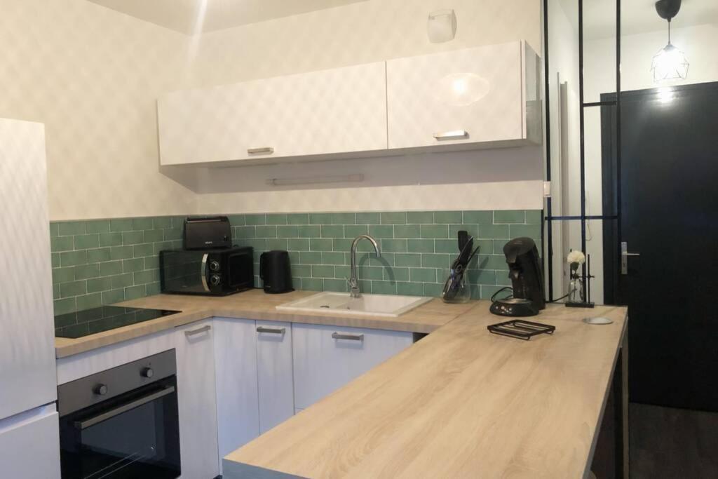 Appartement Cosy Proche De La Gare 圣让德莫里耶讷 外观 照片